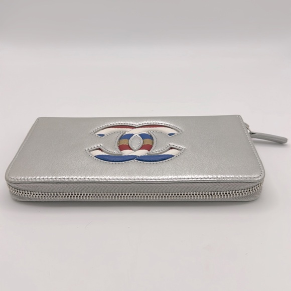 Chanel 2015-2016 Airlines Continental Wallet - Picture 9 of 17